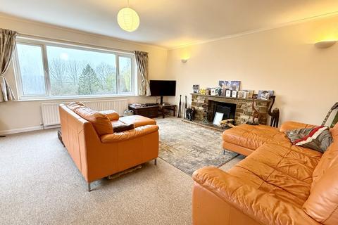 4 bedroom detached house to rent, Banbury Road, Brackley