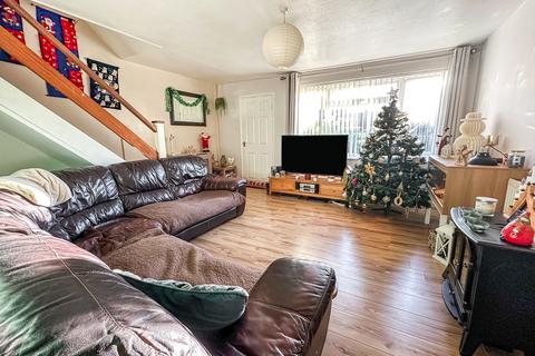 3 bedroom detached house for sale, Windrush SN6