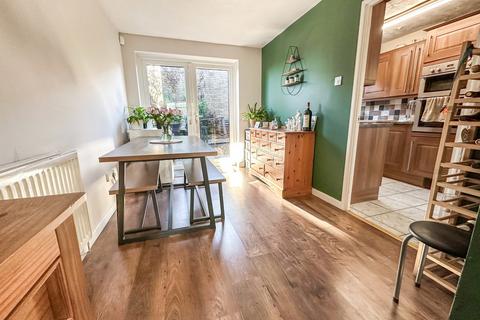 3 bedroom detached house for sale, Windrush SN6