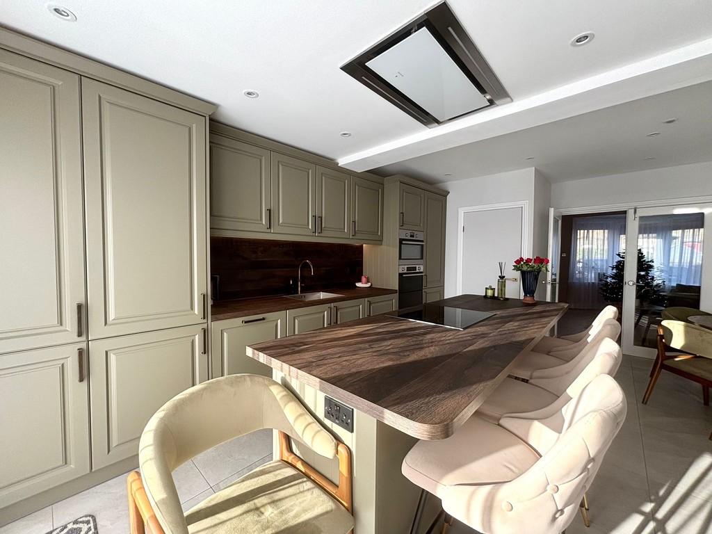 Kitchen diner