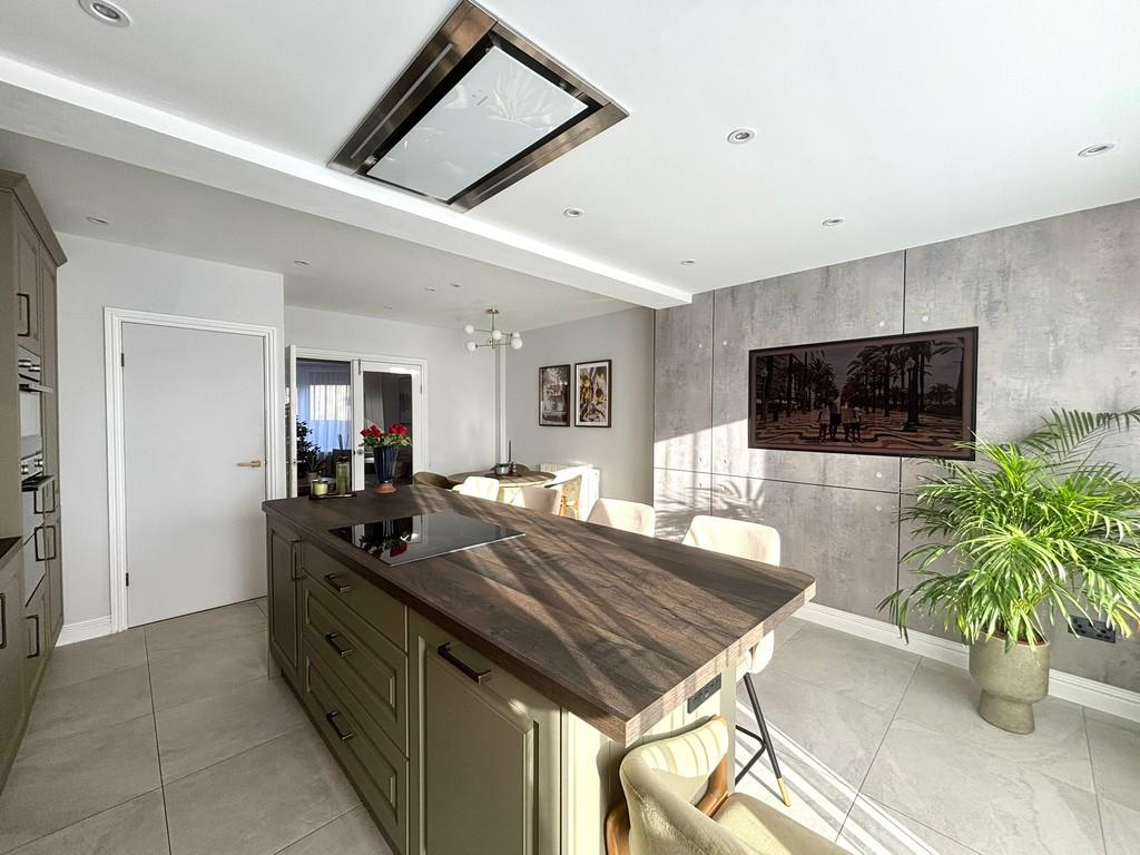 Kitchen 4