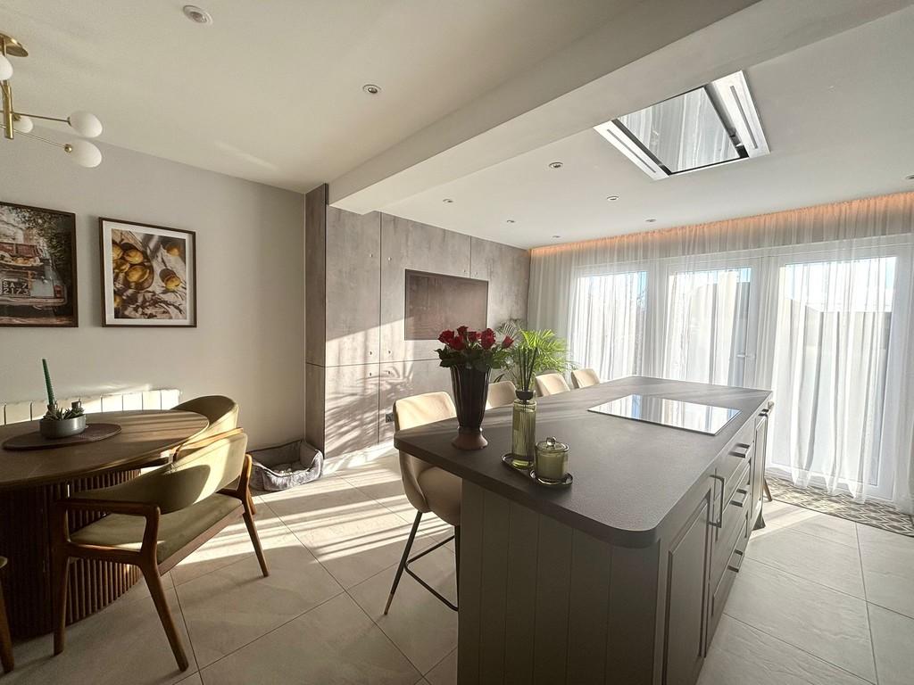 Kitchen 6