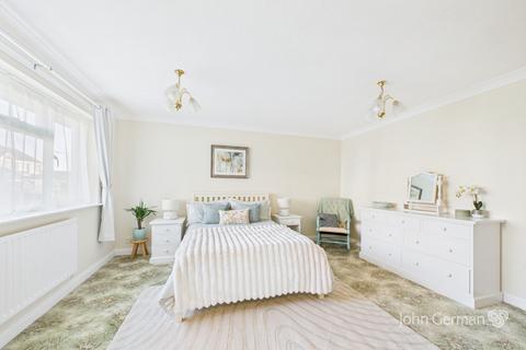 2 bedroom detached bungalow for sale, Birchwood View, Ashbourne