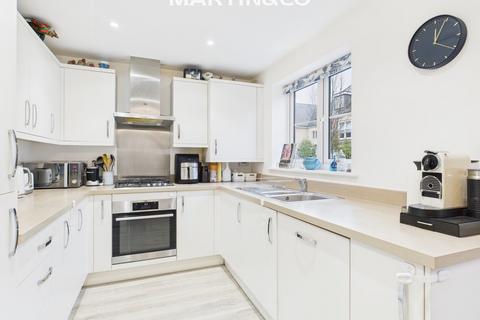 3 bedroom semi-detached house for sale, Morris Close, Wokingham