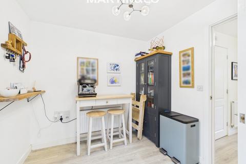 3 bedroom terraced house for sale, Morris Close, Wokingham