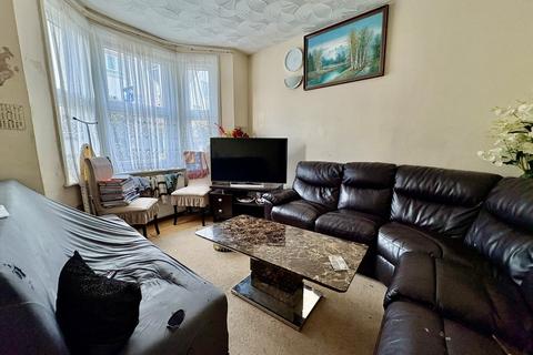 undefined, Featherstone Road, Southall