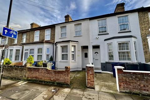 Featherstone Road, Southall