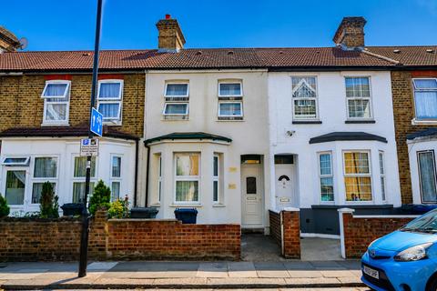 Featherstone Road, Southall
