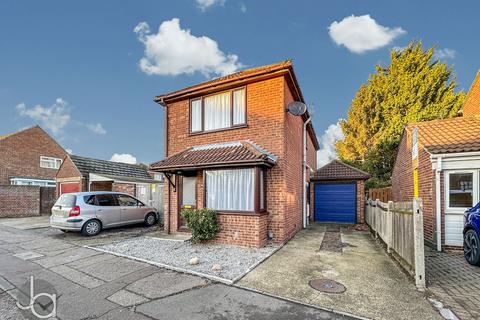 3 bedroom detached house for sale, Lufkin Road, Colchester