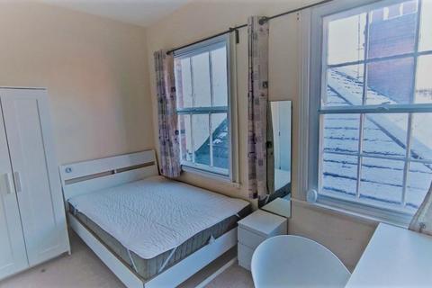 1 bedroom in a house share to rent, Warwick Row, Coventry CV1