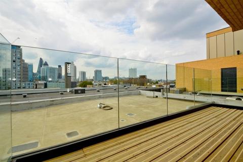 undefined, Plumbers Row, Aldgate E1