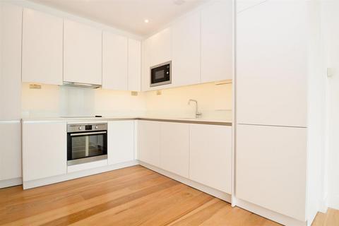 undefined, Plumbers Row, Aldgate E1