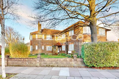 Maybank Avenue, Wembley, HA0