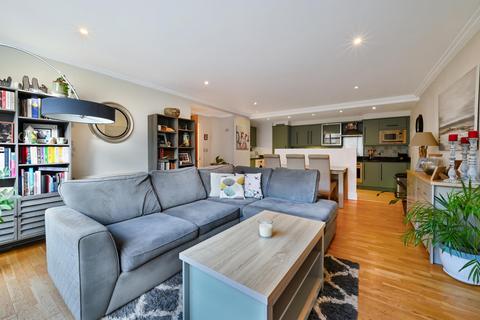 undefined, Ferry Quays, Ferry Lane, Brentford, TW8