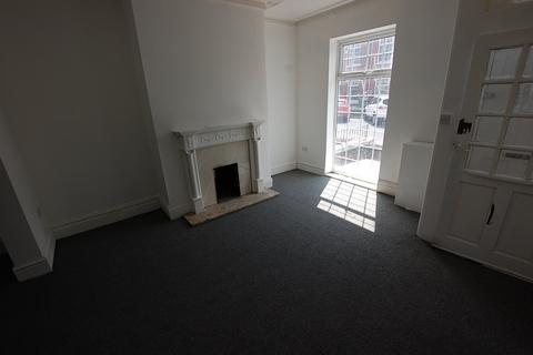 3 bedroom terraced house to rent, Beech Grove, Greater Manchester OL7