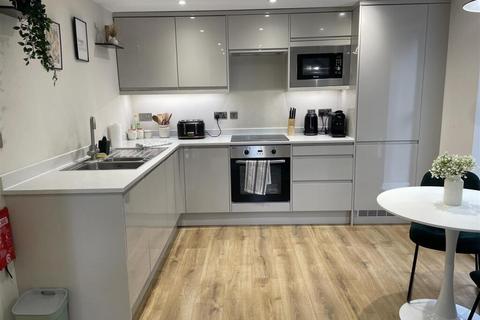 undefined, Farningham Rd CR3