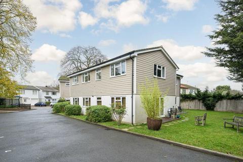 undefined, Lime Crescent, Sunbury-On-Thames TW16