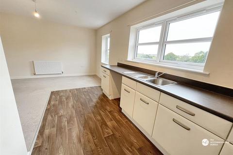 1 bedroom flat to rent, Elvan Place, Tolvaddon, TR14
