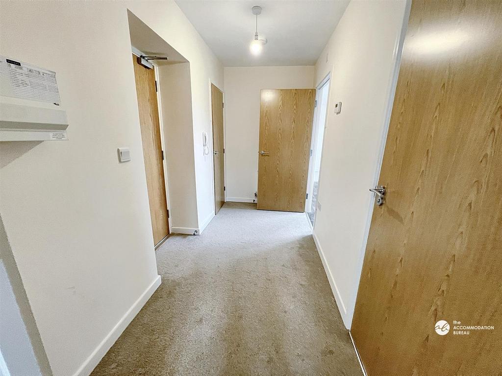 Hallway.jpg