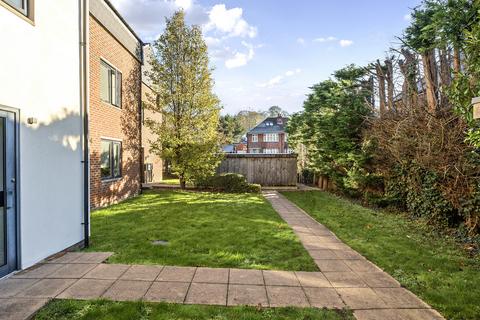 undefined, Mousehole Lane, Southampton, SO18