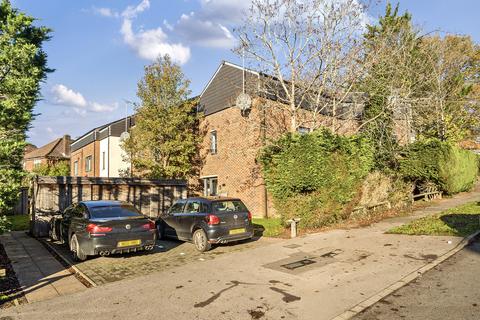 18 bedroom block of apartments for sale, Mousehole Lane, Southampton, SO18