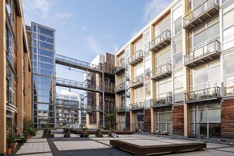 Kingsland Road, Haggerston, London, E8