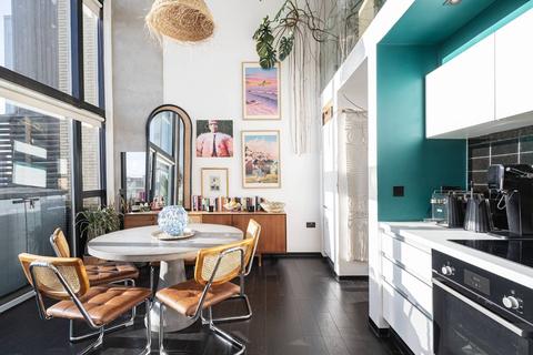 2 bedroom flat for sale, Kingsland Road, Haggerston, London, E8