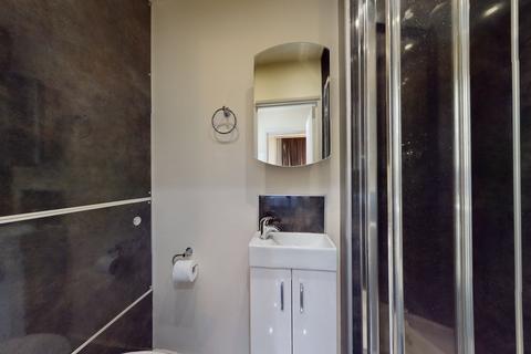 Studio to rent, Anson Road