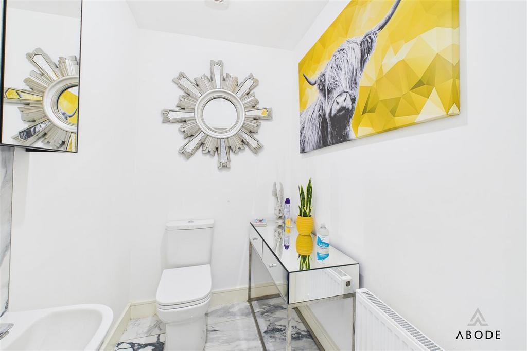 CAM01882 G0-PR0230-STILL010.jpg