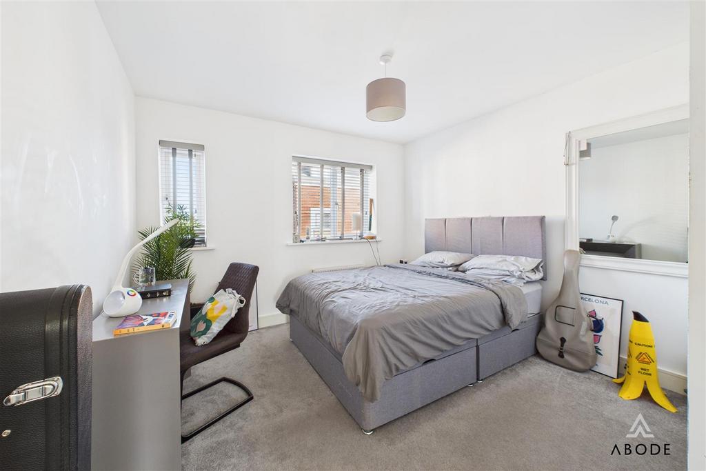 CAM01882 G0-PR0230-STILL017.jpg