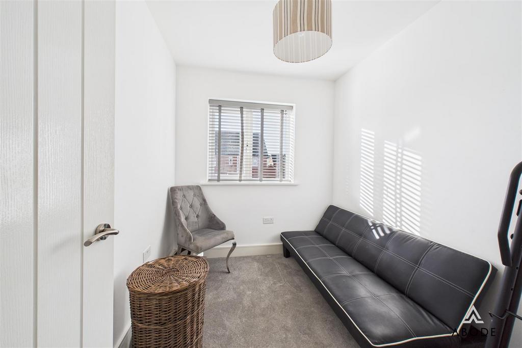 CAM01882 G0-PR0230-STILL019.jpg