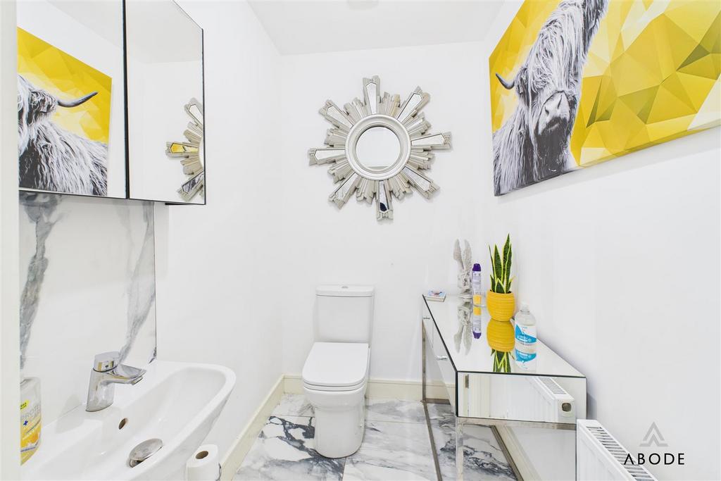 CAM01882 G0-PR0230-STILL009.jpg