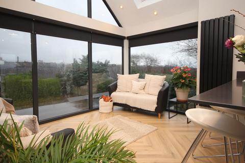 4 bedroom detached house for sale, Glan Beuno Estate, Bontnewydd, Caernarfon, Gwynedd, LL55