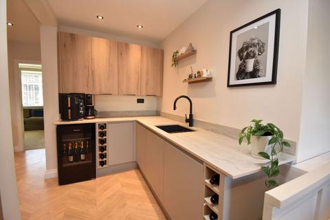 5 bedroom semi-detached house for sale, Woodland Avenue, Dudley DY1
