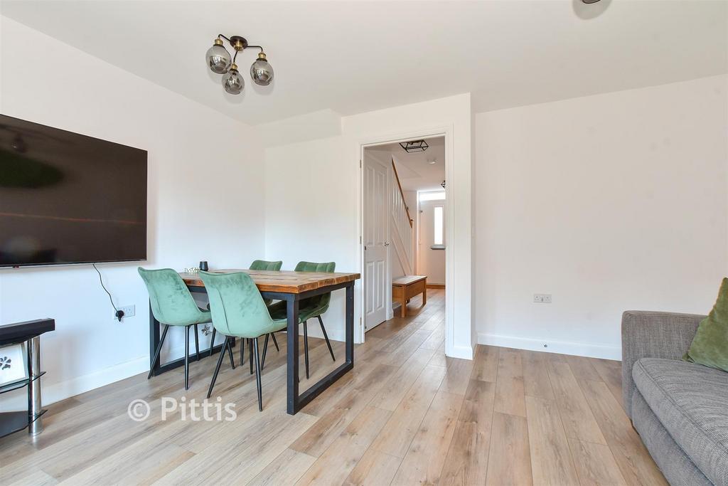Lounge/ Dining Room