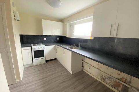 2 bedroom flat to rent, 32 Swallowtail Court, ,