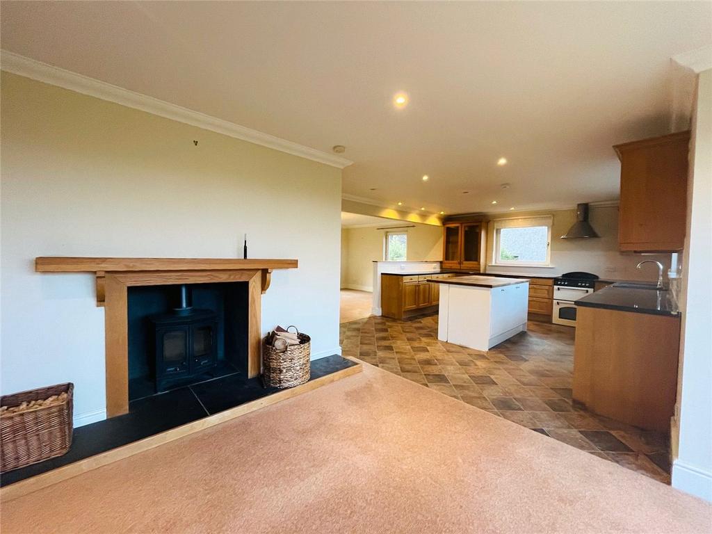 Lounge/Kitchen