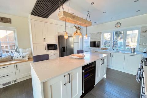 4 bedroom detached bungalow for sale, Greystones, 6 Craig Yr Eos Avenue, Ogmore-By-Sea, The Vale of Glamorgan CF32 0PF