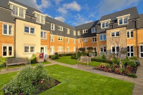 2 bedroom apartment for sale, 14 De Clare Lodge, Westgate, Cowbridge, The Vale of Glamorgan CF71 7FR