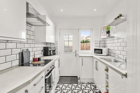 2 bedroom end of terrace house for sale, Stenhousemuir FK5