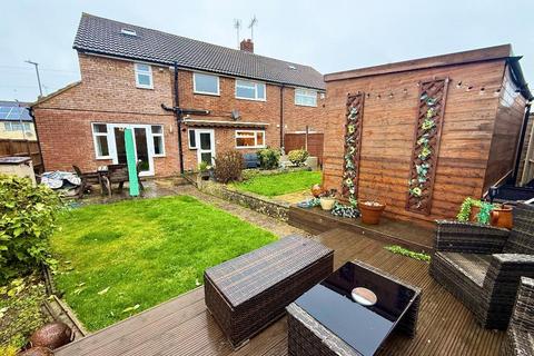 4 bedroom semi-detached house for sale, Summers Road, Vauxhall Park, Luton, Bedfordshire, LU2 9HS