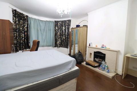 undefined, Edgware HA8