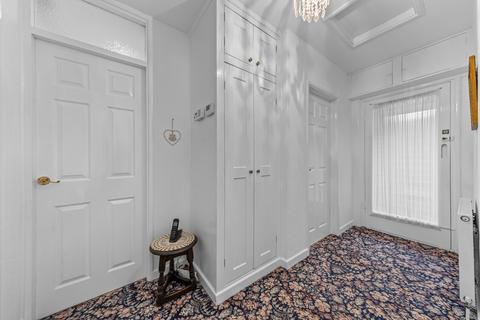 2 bedroom semi-detached bungalow for sale, Pennine Way, Kettering, NN16