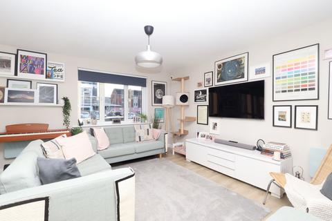 2 bedroom flat for sale, Clayburn Street, Manchester, M15