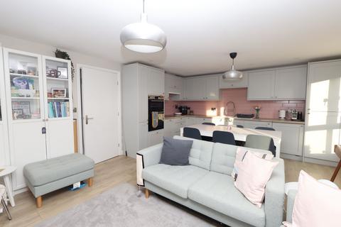2 bedroom flat for sale, Clayburn Street, Manchester, M15