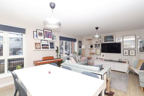 2 bedroom flat for sale, Clayburn Street, Manchester, M15