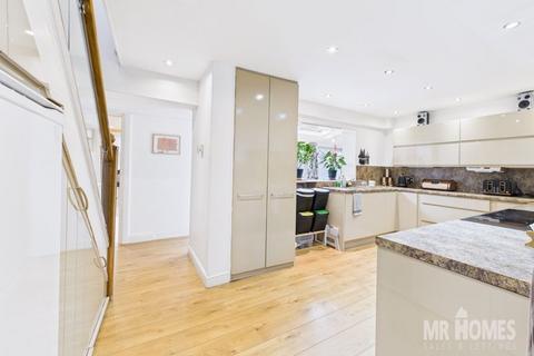5 bedroom property for sale, Ty Cerrig, Pentwyn, Cardiff CF23 7DQ