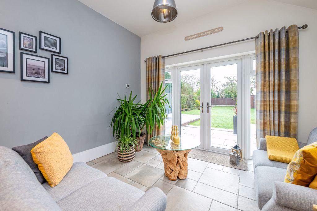 Kitchen/family room
