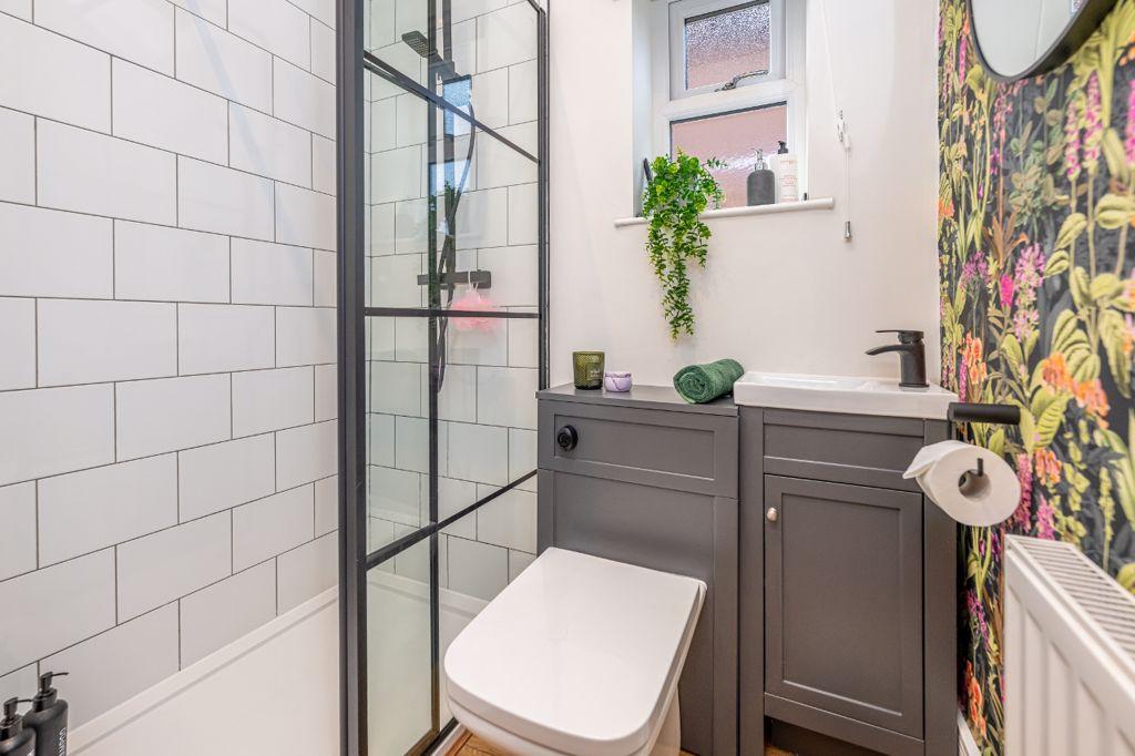 Ensuite