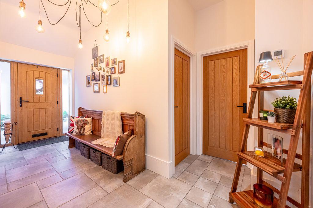 Reception/inner hall